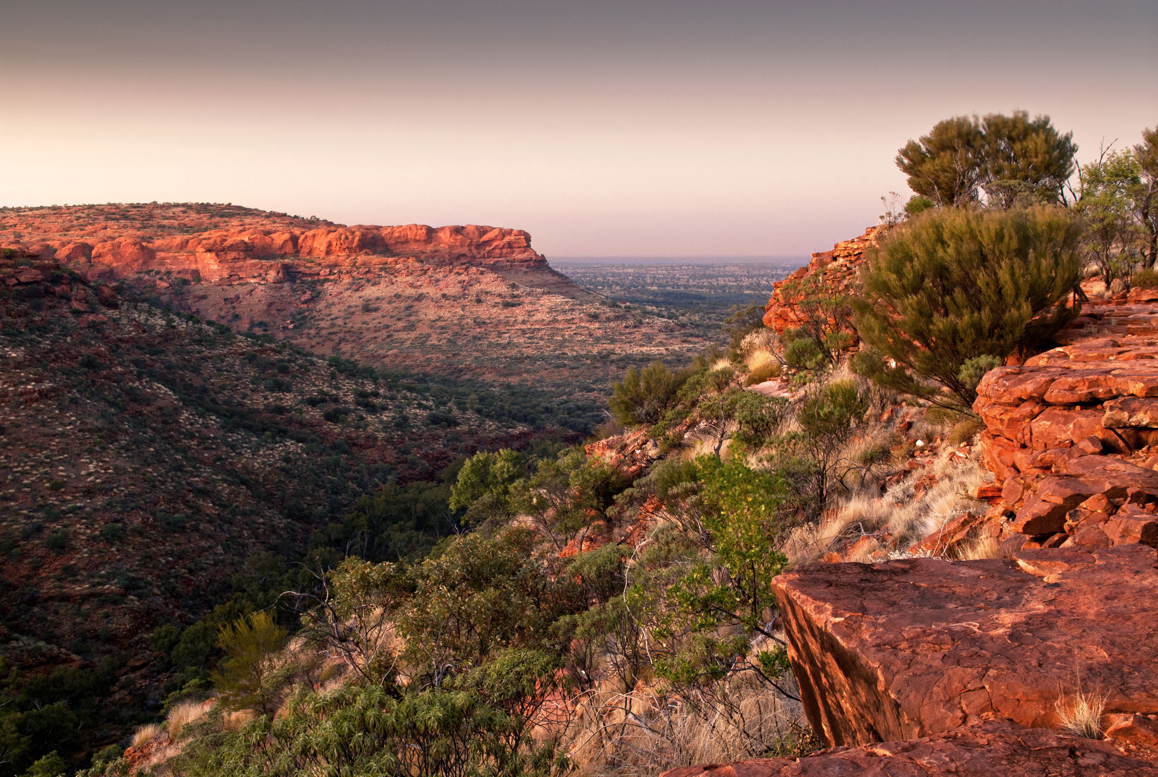 Kings Canyon Asutralia sunrise