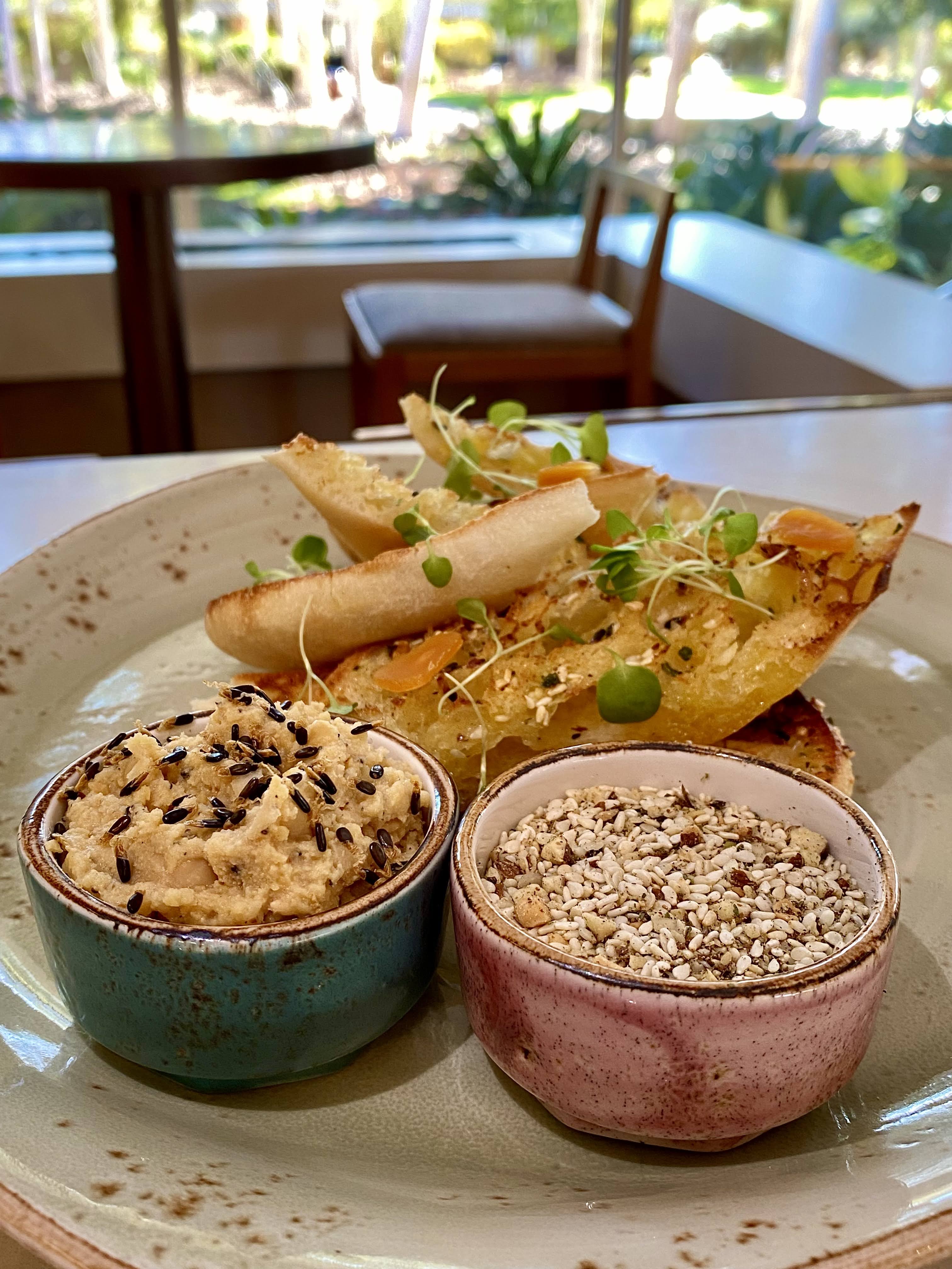 Native Dukkah with Turkish Bread